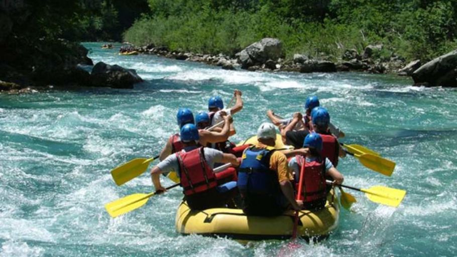 River rafting near Wild Brook Retreat, Rajaji National Park