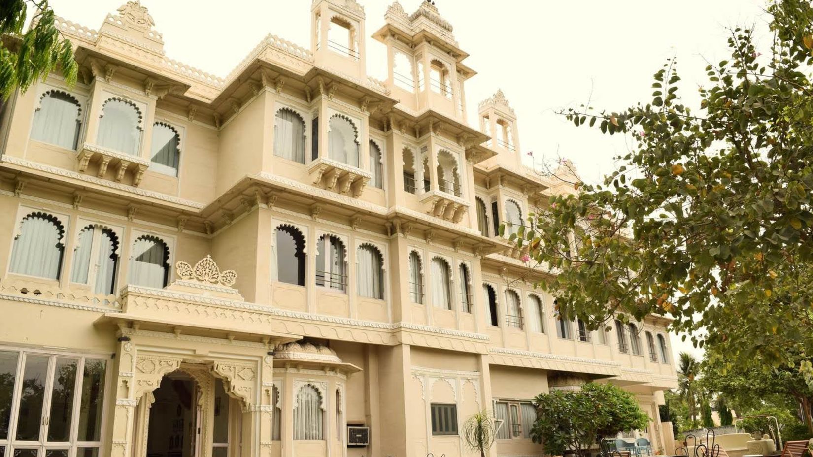 Rampratap Palace Hotel in Udaipur 2