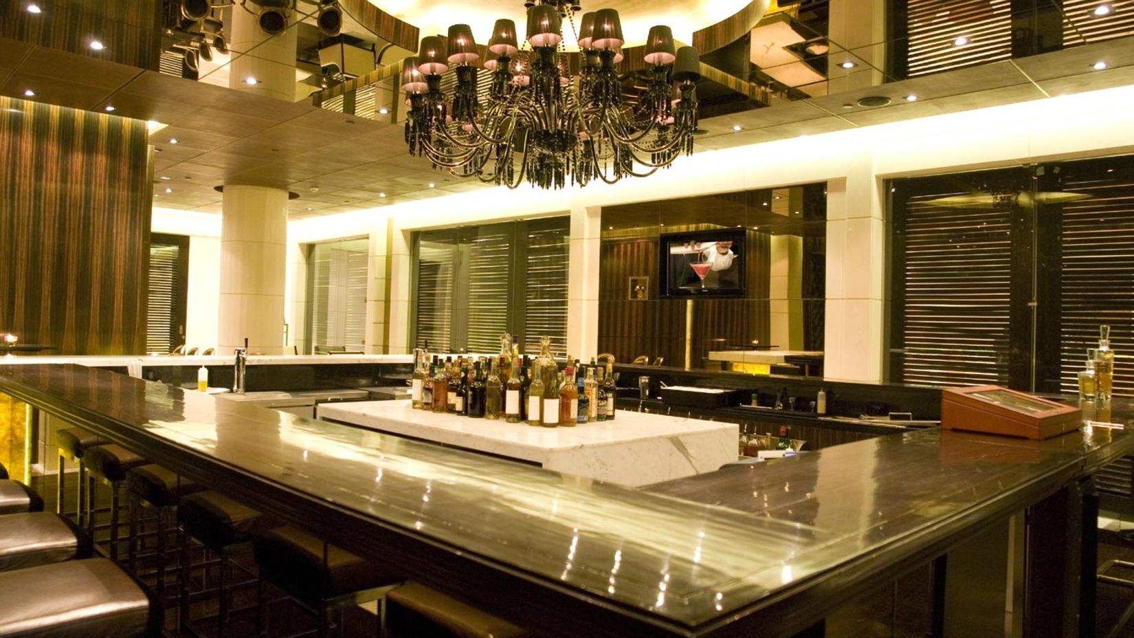 gbar, The Grand New Delhi, Bars in Delhi-3