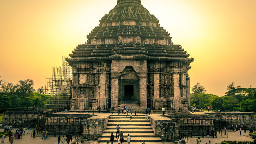 A full angle shot of konark sun temple during sunset.