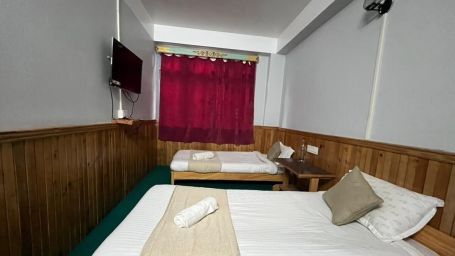 Mount Khang Hotel Deluxe Twin room