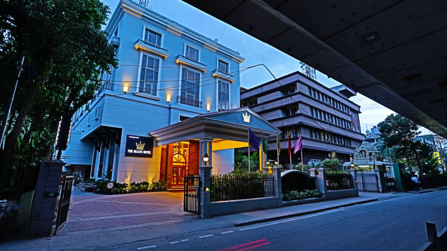 The Rialto Hotel Bangalore Bangalore Facade Nightview The Rialto Hotel Bangalore