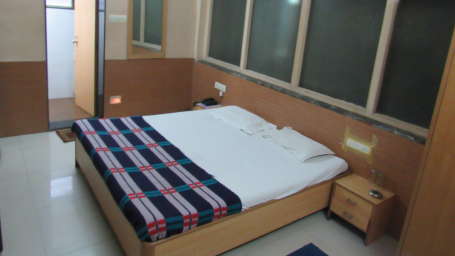 Deluxe non AC Rooms Rajdoot Hotel Mumbai 14