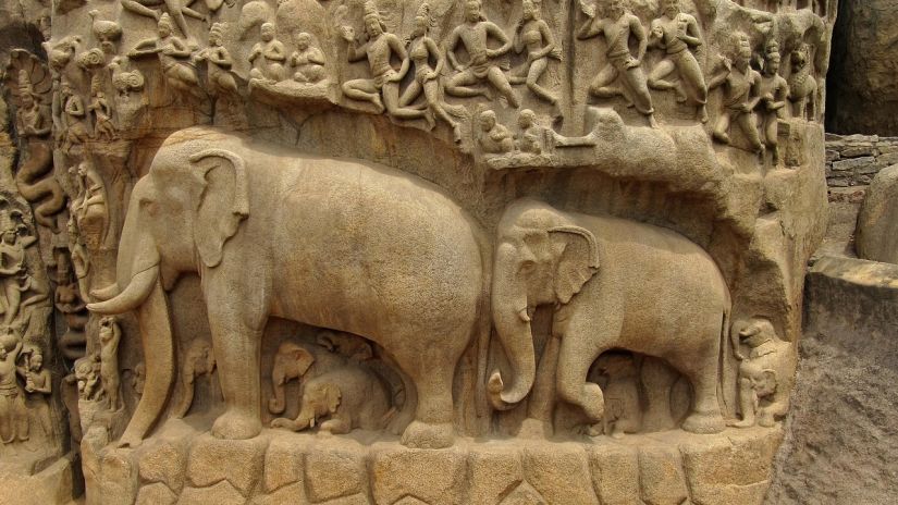 An old sculptures of elephant carvings on a stone -Fort JadhavGADH 