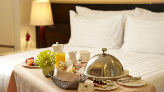 hotel-room-service