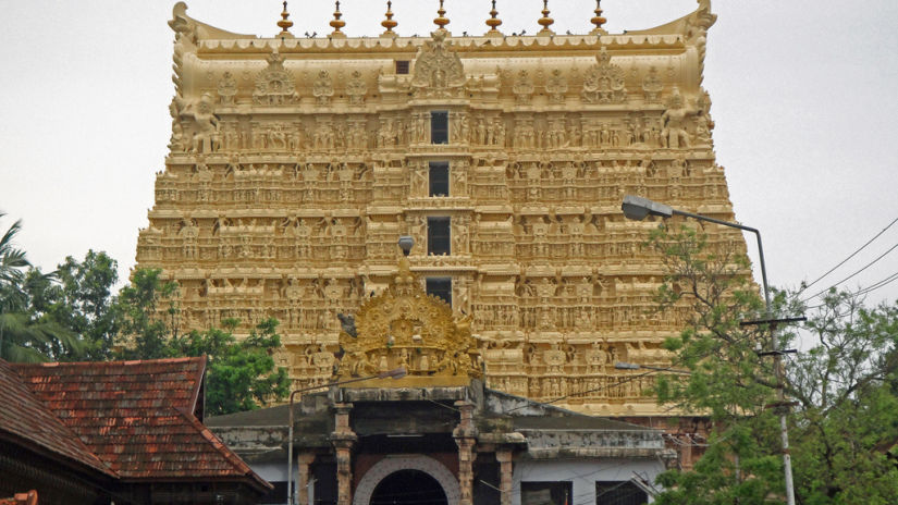 Sree Padnabahaswamy Temple Classic Sarovar Portico Thiruvananthapuram