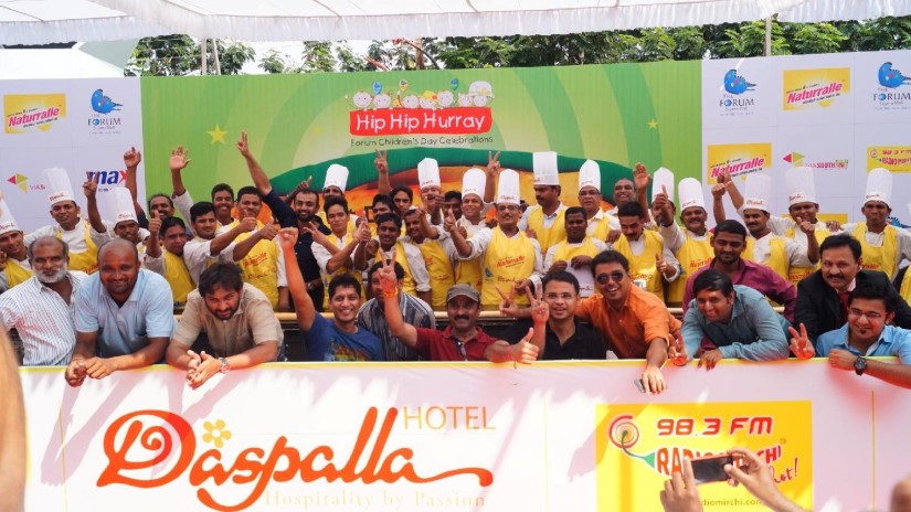 Guinness World Record Longest Dosa Hotel Daspalla Hyderabad 2