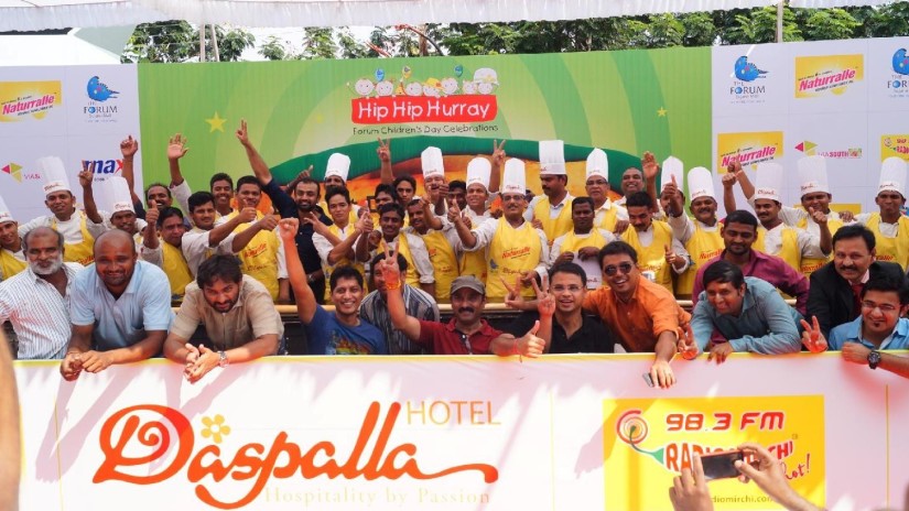 Guinness World Record Longest Dosa Hotel Daspalla Hyderabad 2