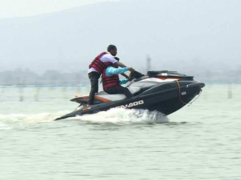 JET SKI