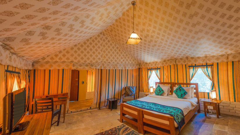 Bedroom- Luxury Tent - The Golden tusk