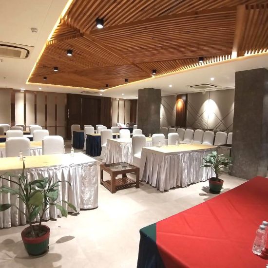 alt-text coral banquet hall in varanasi 1