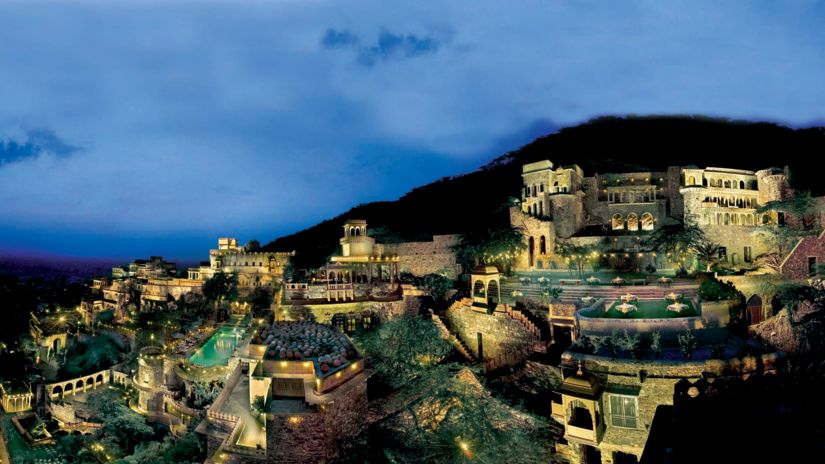 Neemrana Fort Palace Neemrana Facade Neemrana Fort Palace Neemrana Rajasthan 2