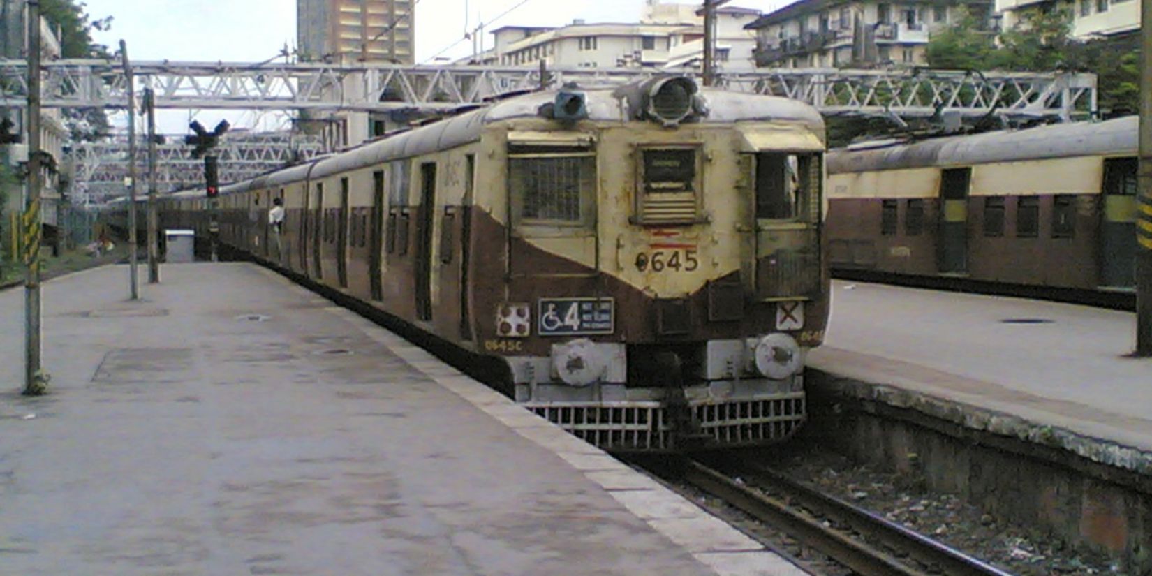 Train leaving Churchgate