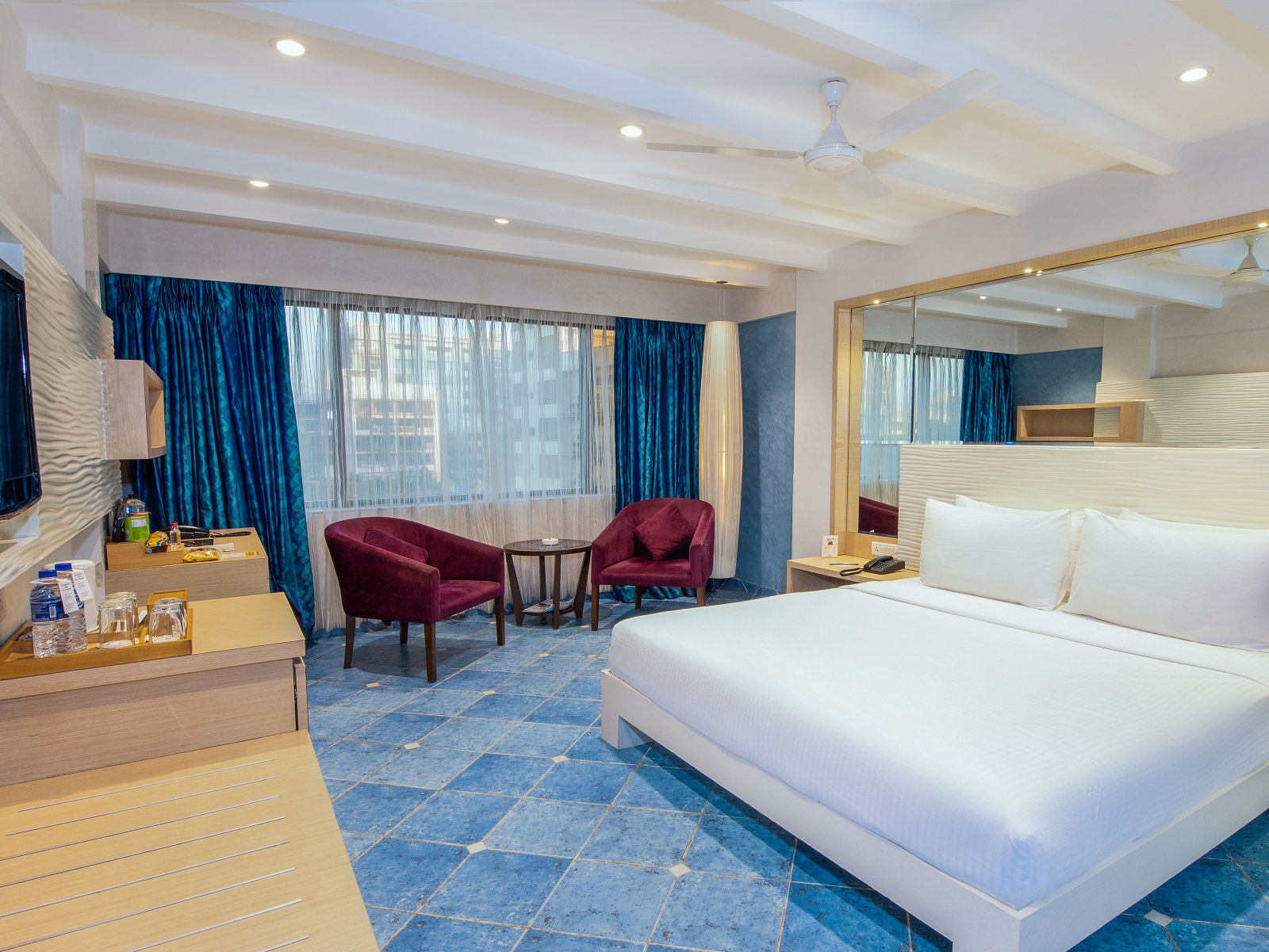 A room at Hotel Bawa Suites, Khar