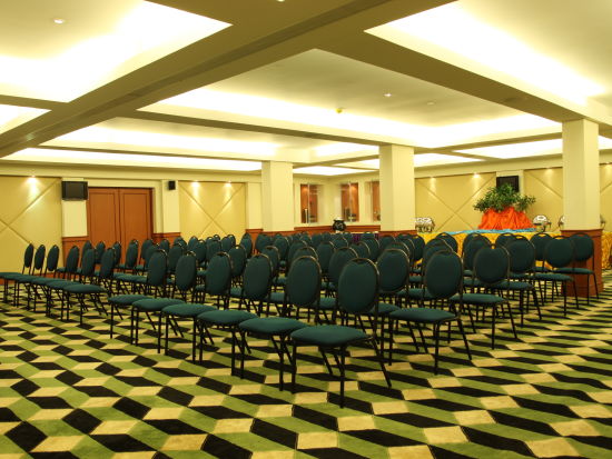 alt-text Banquet halls in Karur 5