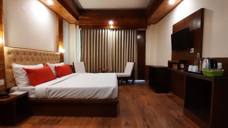 Side-angle shot of Premier Room at Mastiff Xanadu, Manali