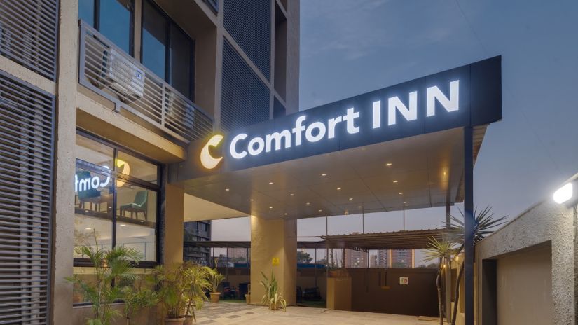 Comfort Inn Sapphire, Chandkheda Ahmedabad MAIN PORCH