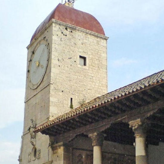 overview of the droog fort with blue sky in the background