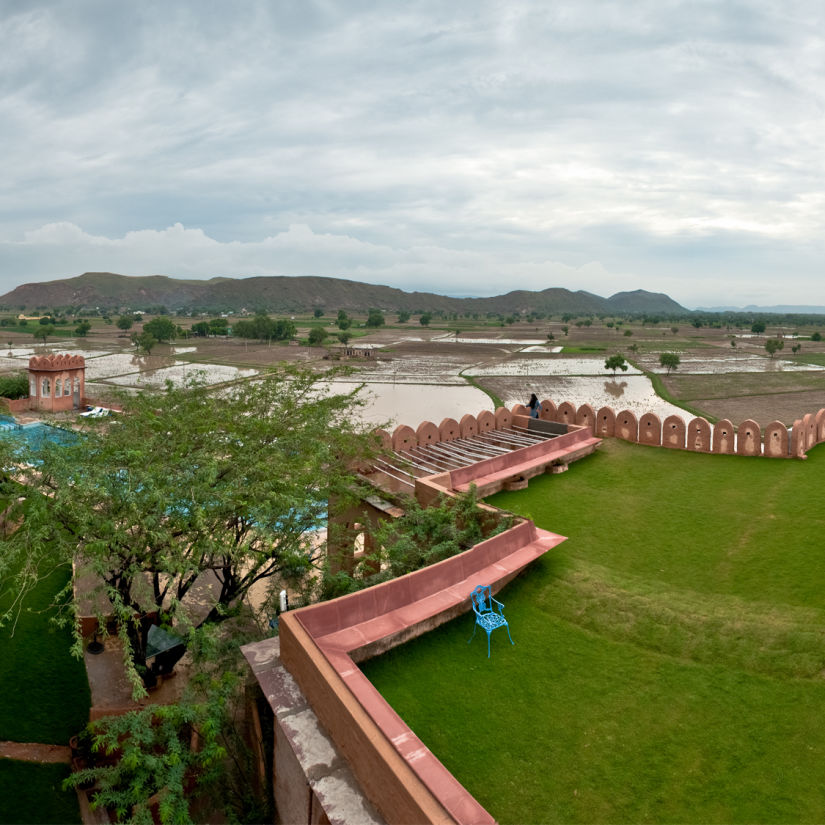 An aerial view of the facade and premises of the resort - Hill Fort-Kesroli 