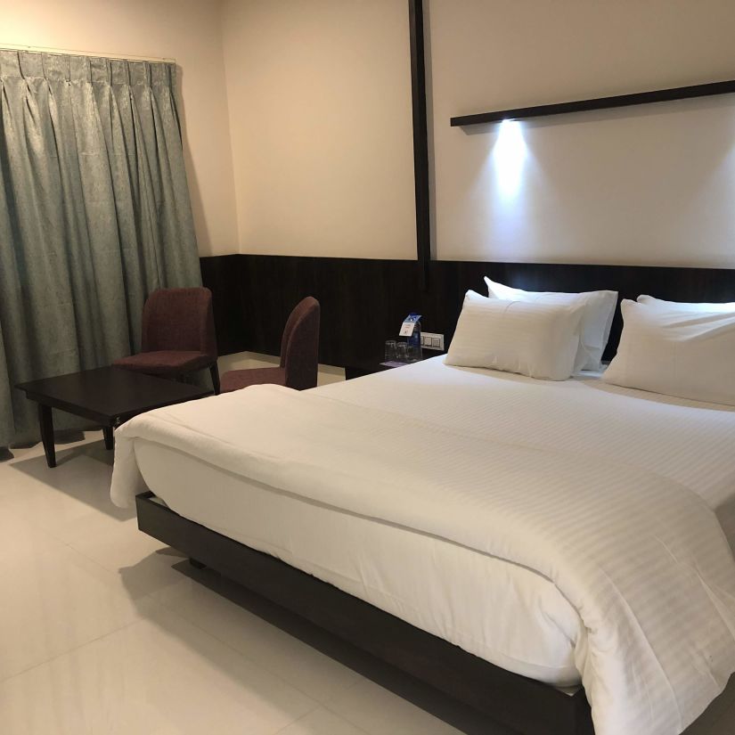 Deluxe Room 1 1