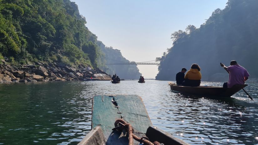 people sailing on the beautiful Dawki waters