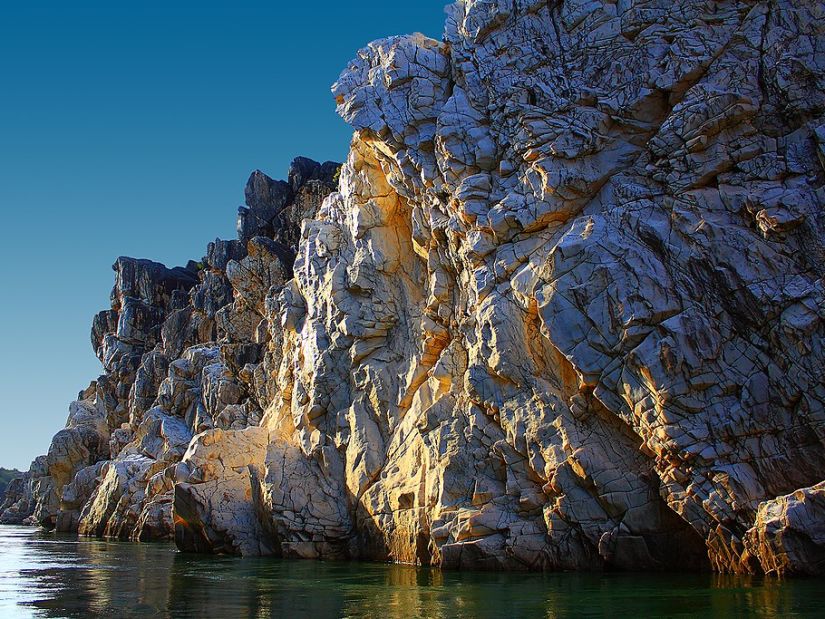 1024px-Bhedaghat Jbp