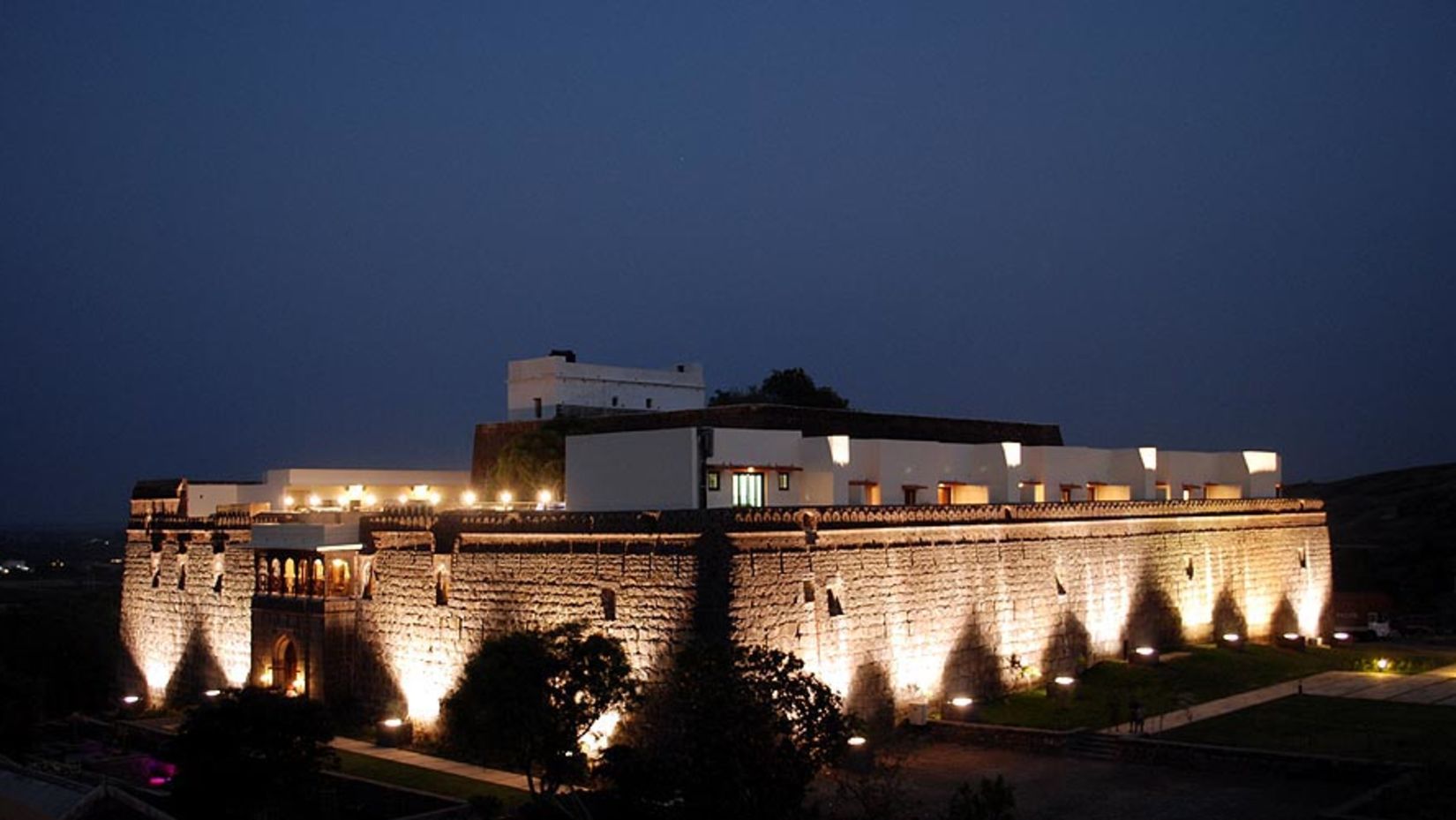 Facade of Fort JadhavGADH 