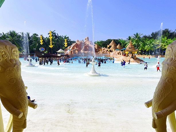 Water Kingdom - view of the WETLANTIC WAVE POOL at our water park