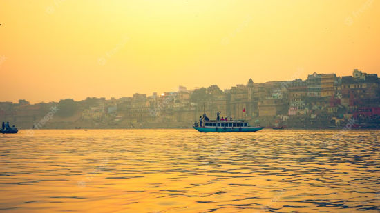 boat-ride-varanasi-ghat-river-ganges-uttar-pradesh-india 617018-431