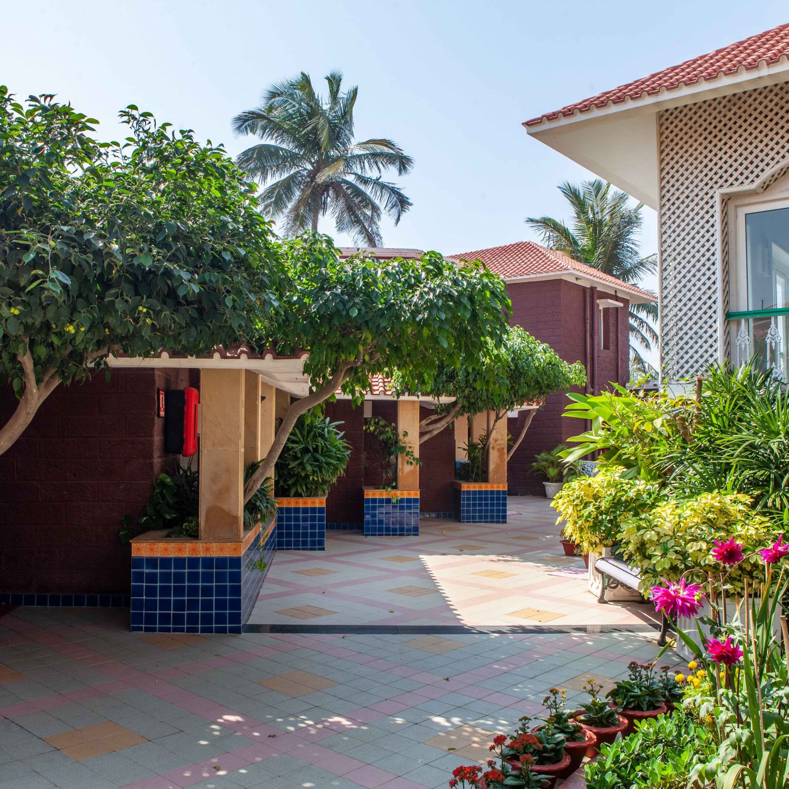 external facade of a villa - Mayfair Heritage, Puri