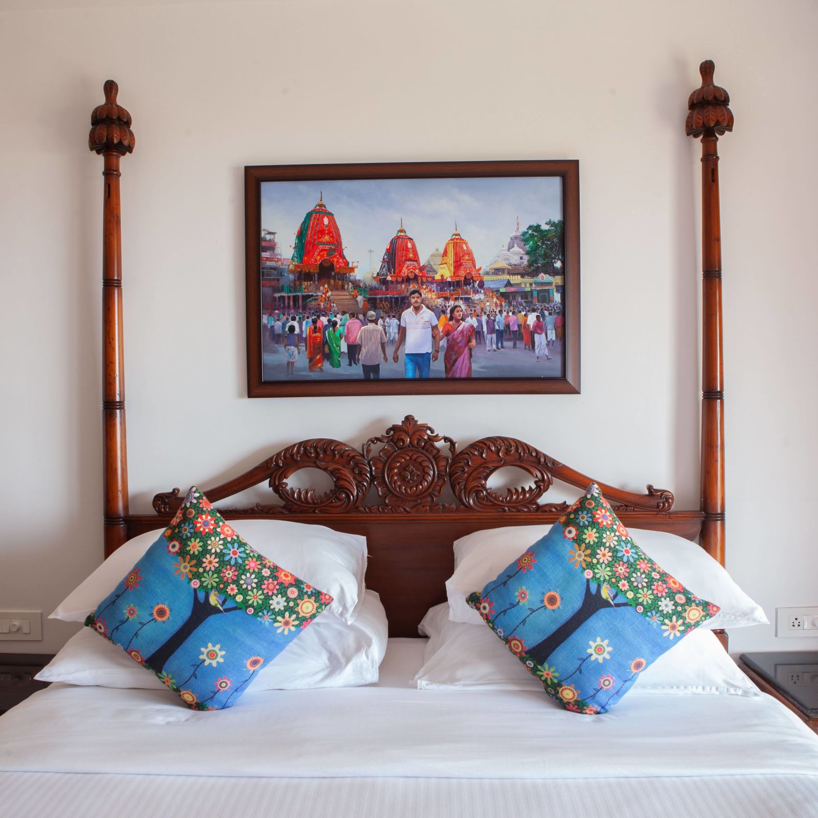 view of the bed - Mayfair Heritage, Puri - room-hotels near blue flag beach puri