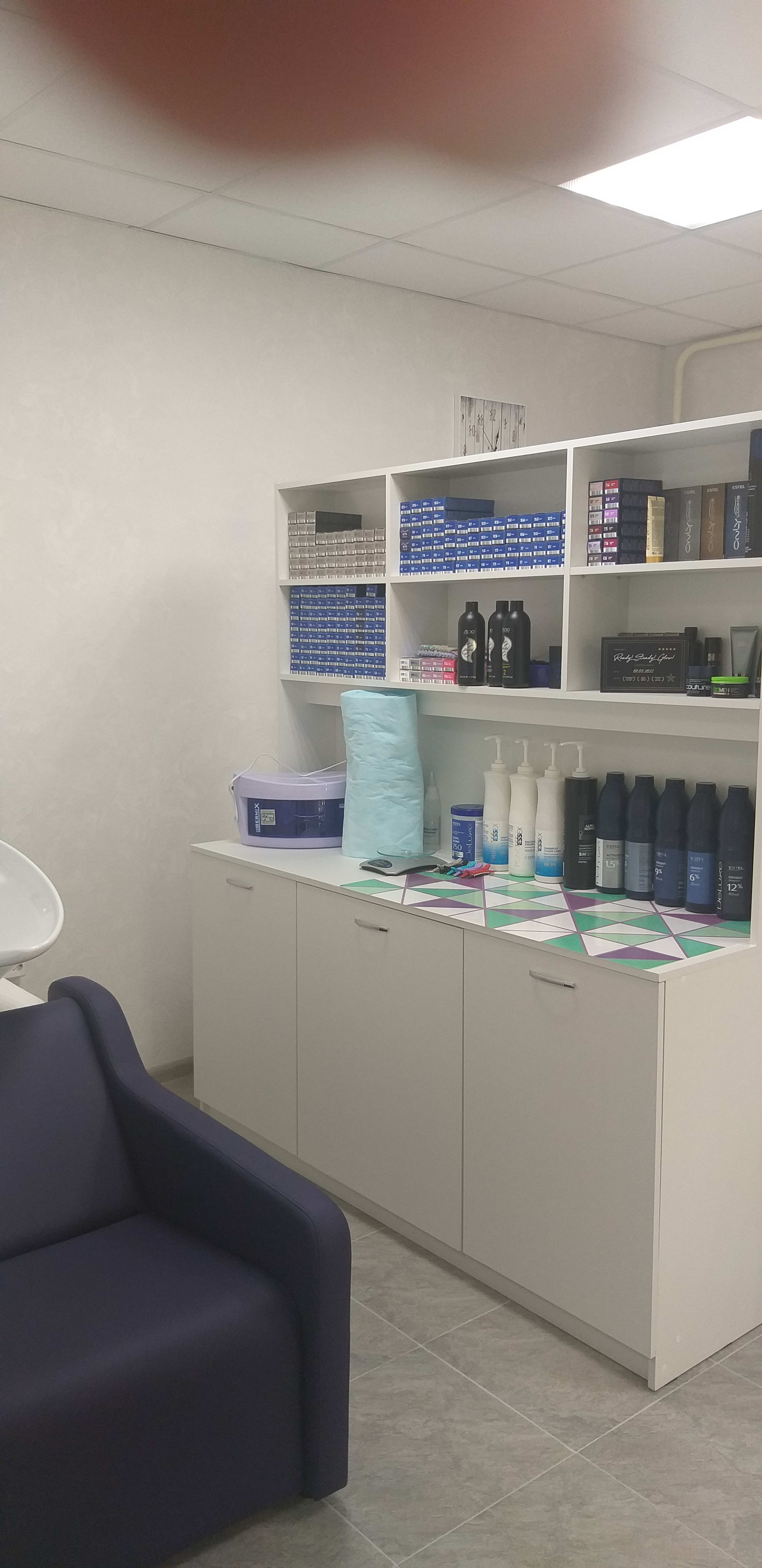 interior-парикмахерская-NEW-LINE--in-lakki-crm