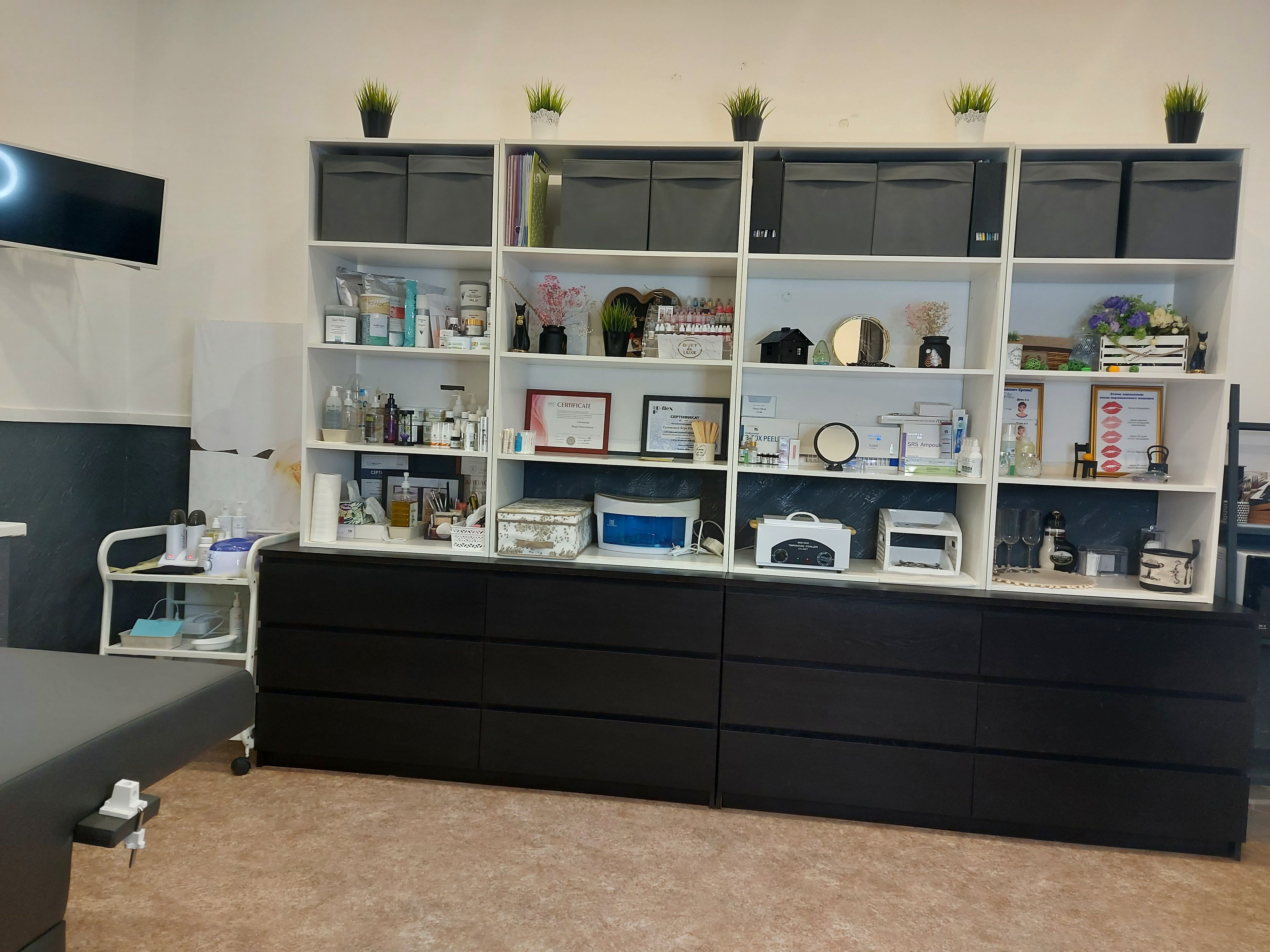 interior-Студия-красоты-DUET-DE-LUXE-in-lakki-crm