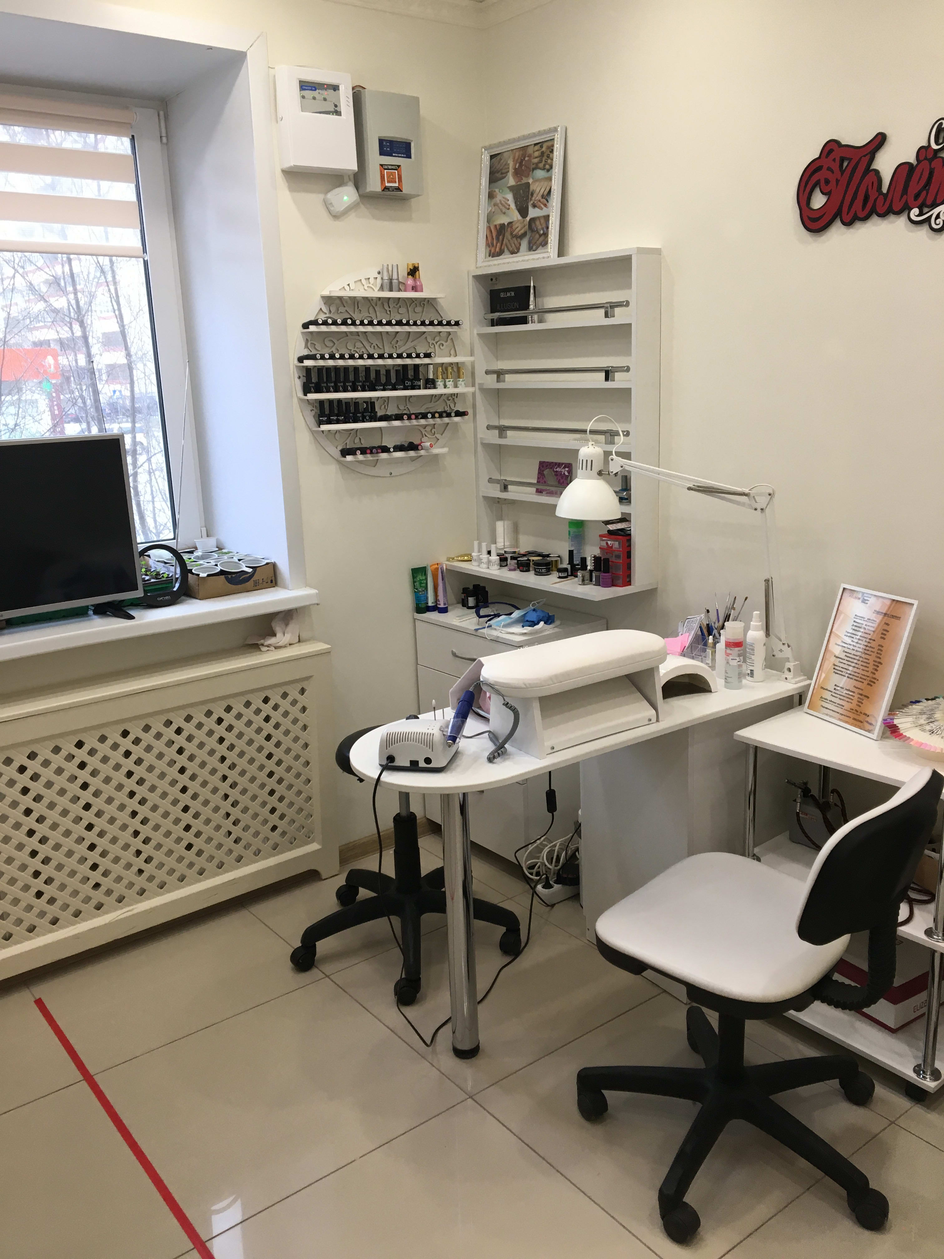 interior-Студия-красоты-Семейная-студия-стиля-Полёт-in-lakki-crm