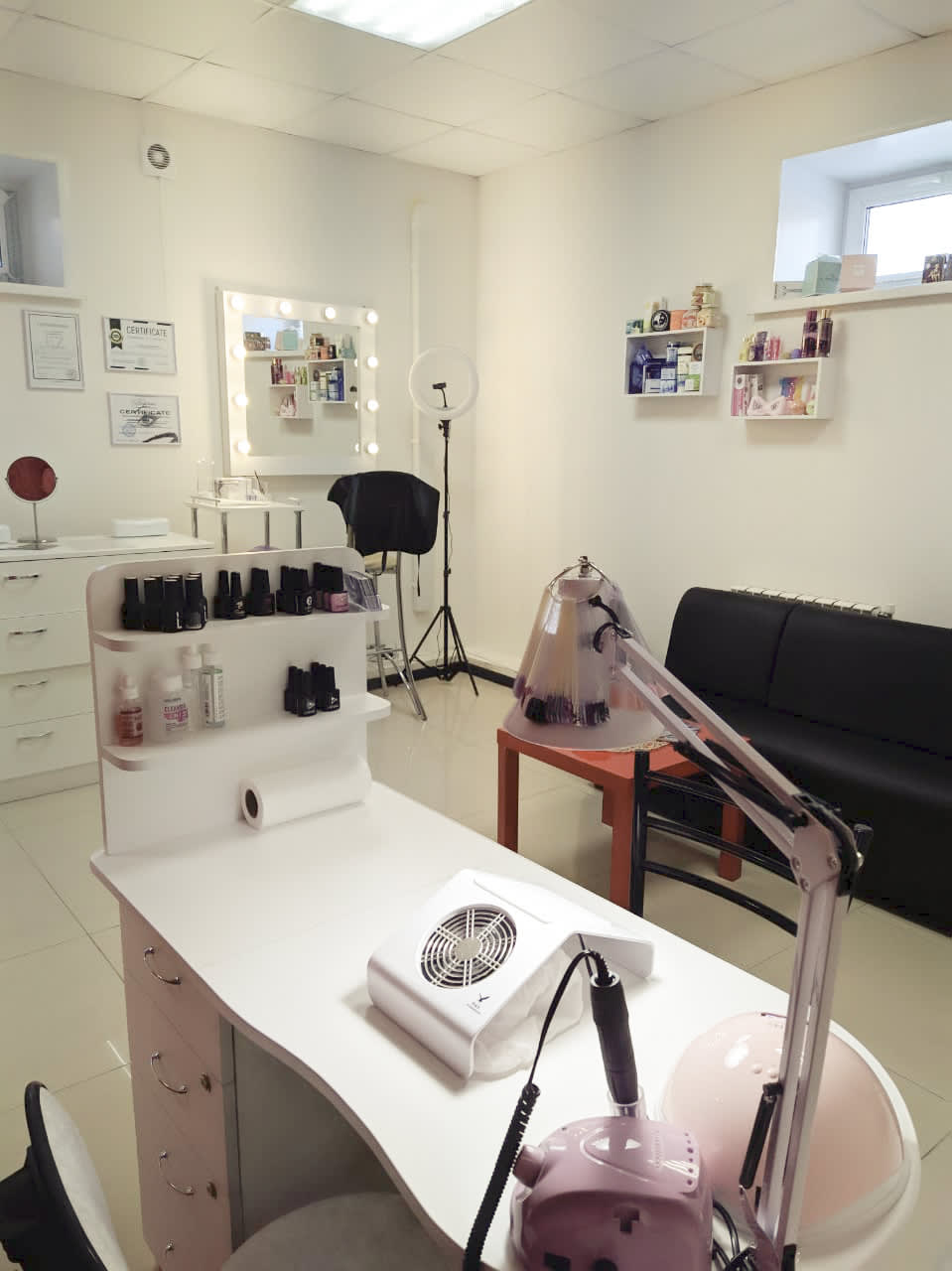 interior-Студия-красоты-IVA-STUDIO--in-lakki-crm
