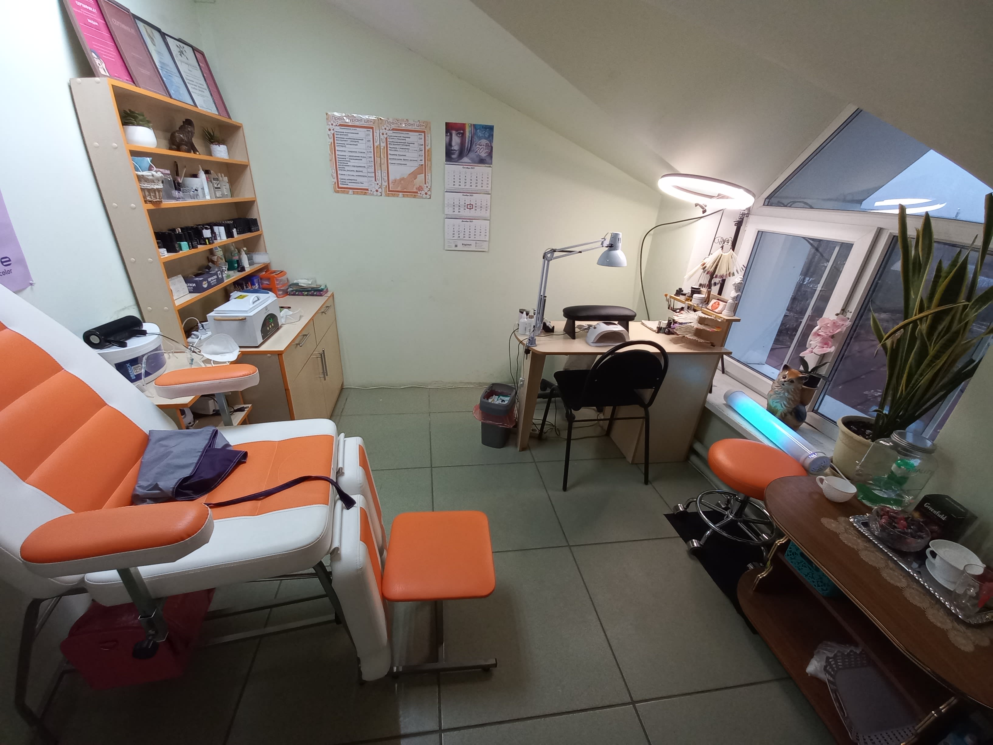 interior-маникюрный-кабинет-ТД-Двое,-in-lakki-crm
