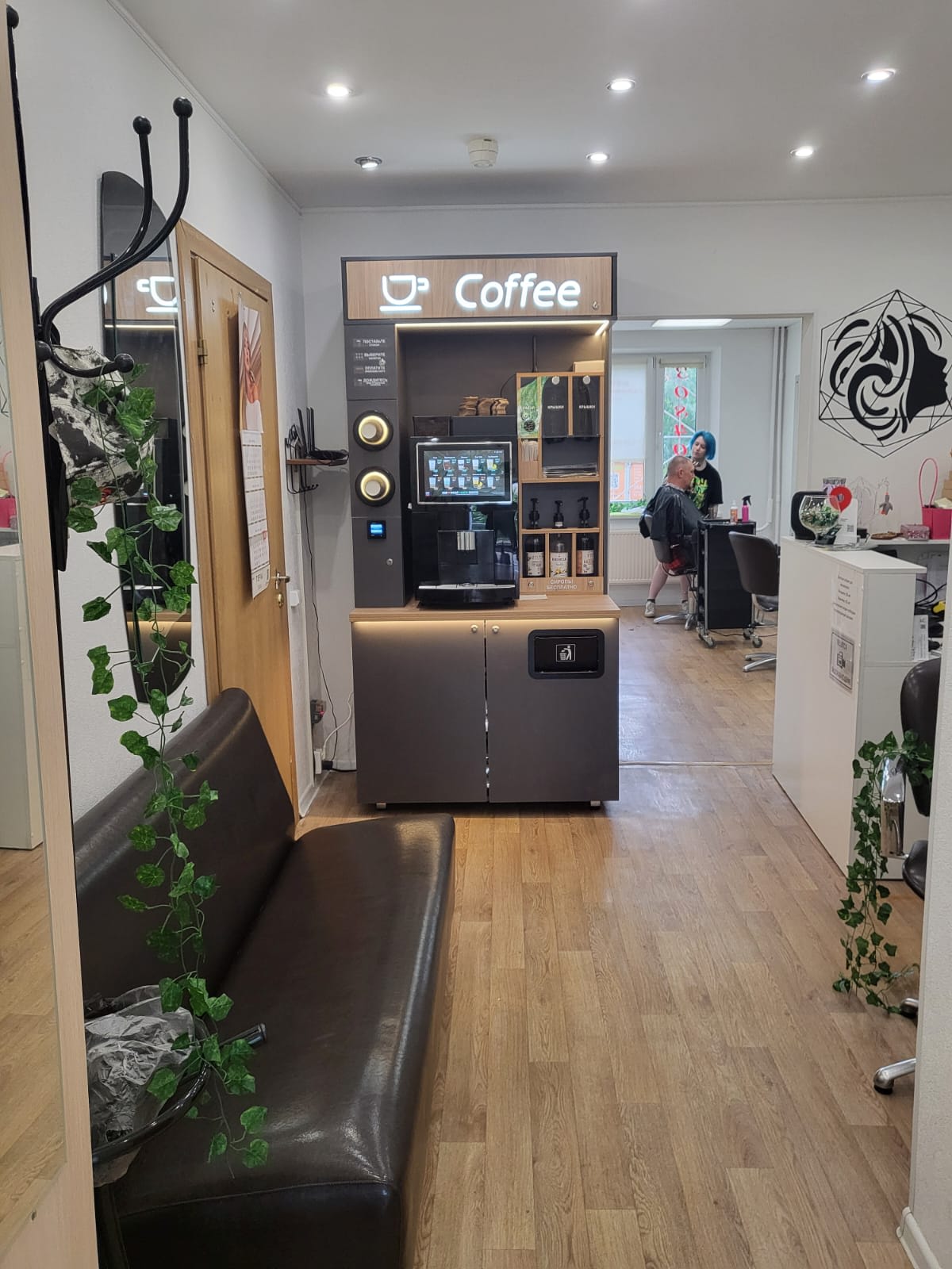 interior-Салон-красоты-полного-цикла-Салон-красоты-Фонтанж-in-lakki-crm