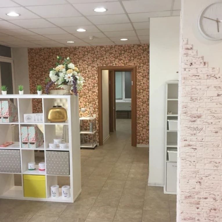 interior-Студия-красоты-Студия-красоты-Beauty-Garden--in-lakki-crm