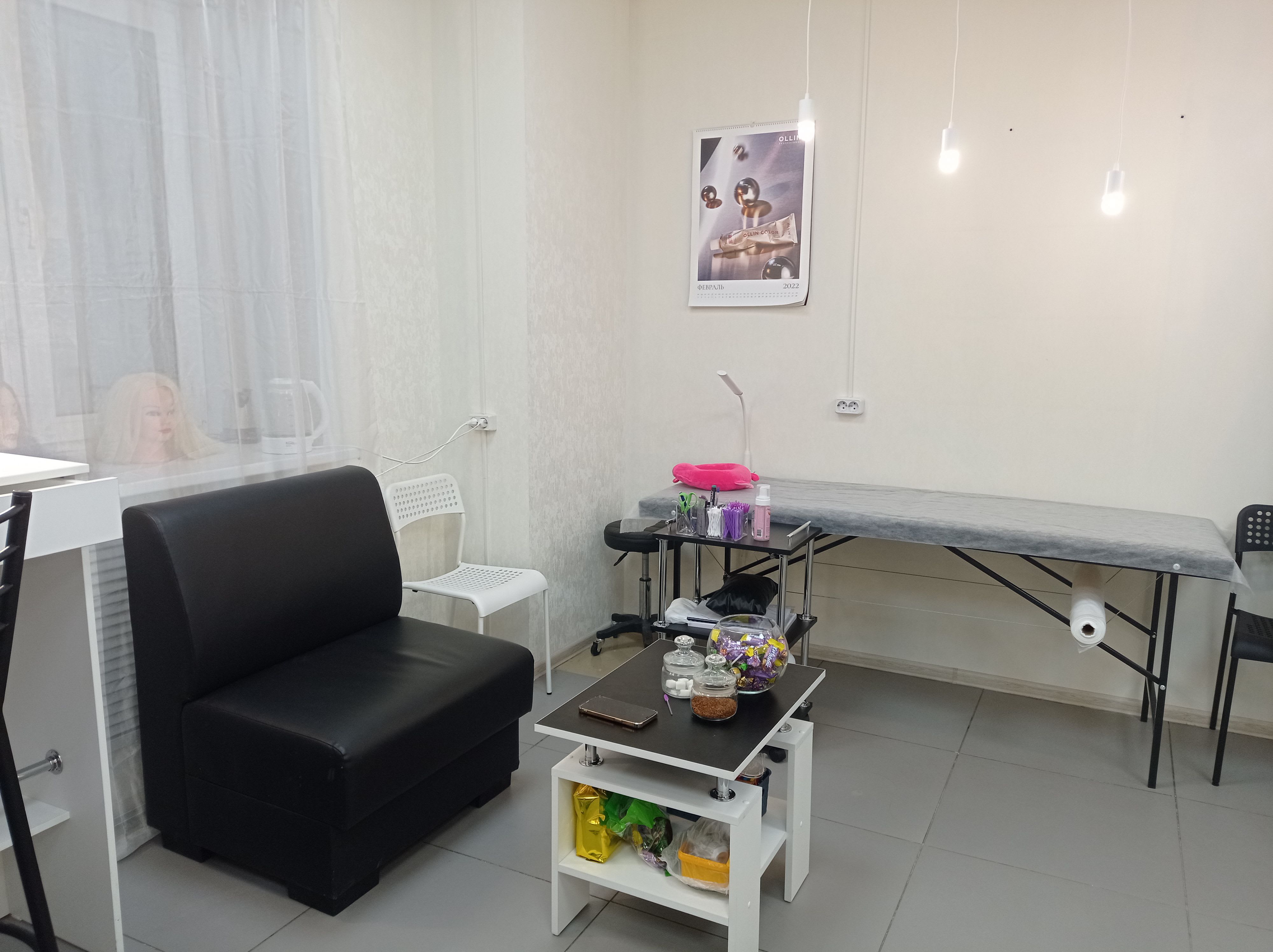 interior-Студия-красоты-Anizka_blonb-in-lakki-crm