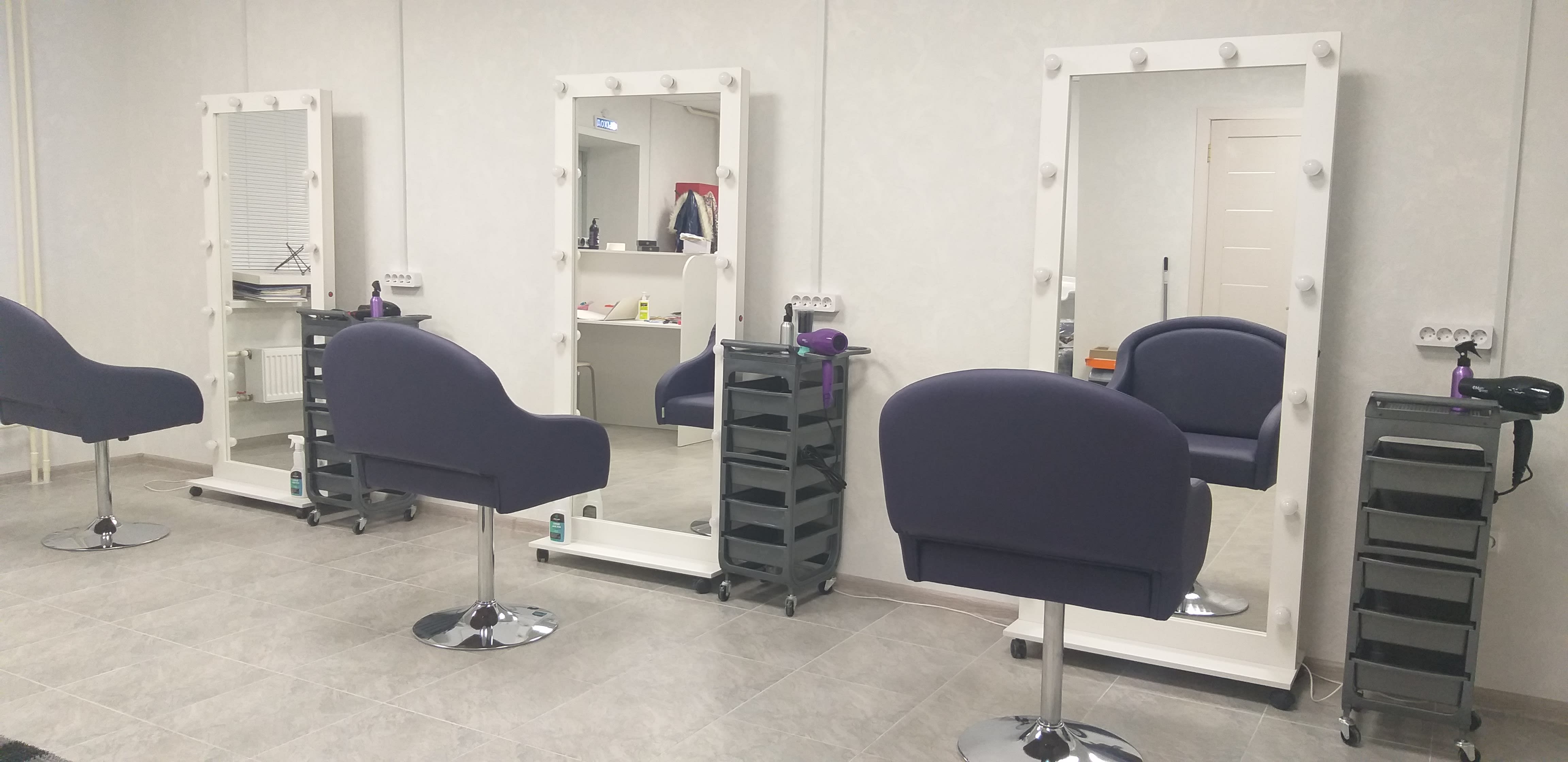 interior-парикмахерская-NEW-LINE--in-lakki-crm