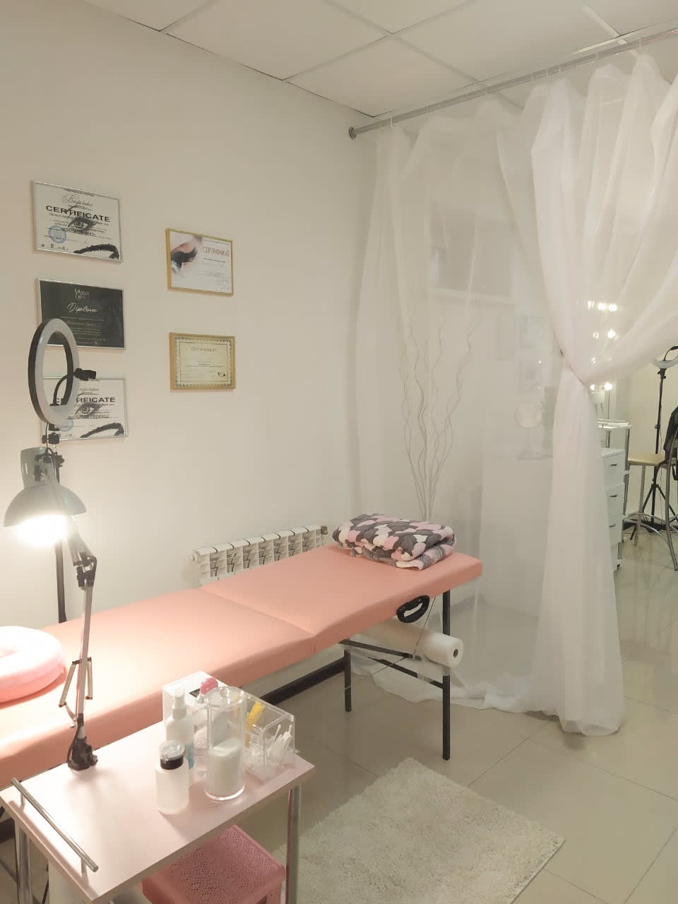interior-Студия-красоты-IVA-STUDIO--in-lakki-crm