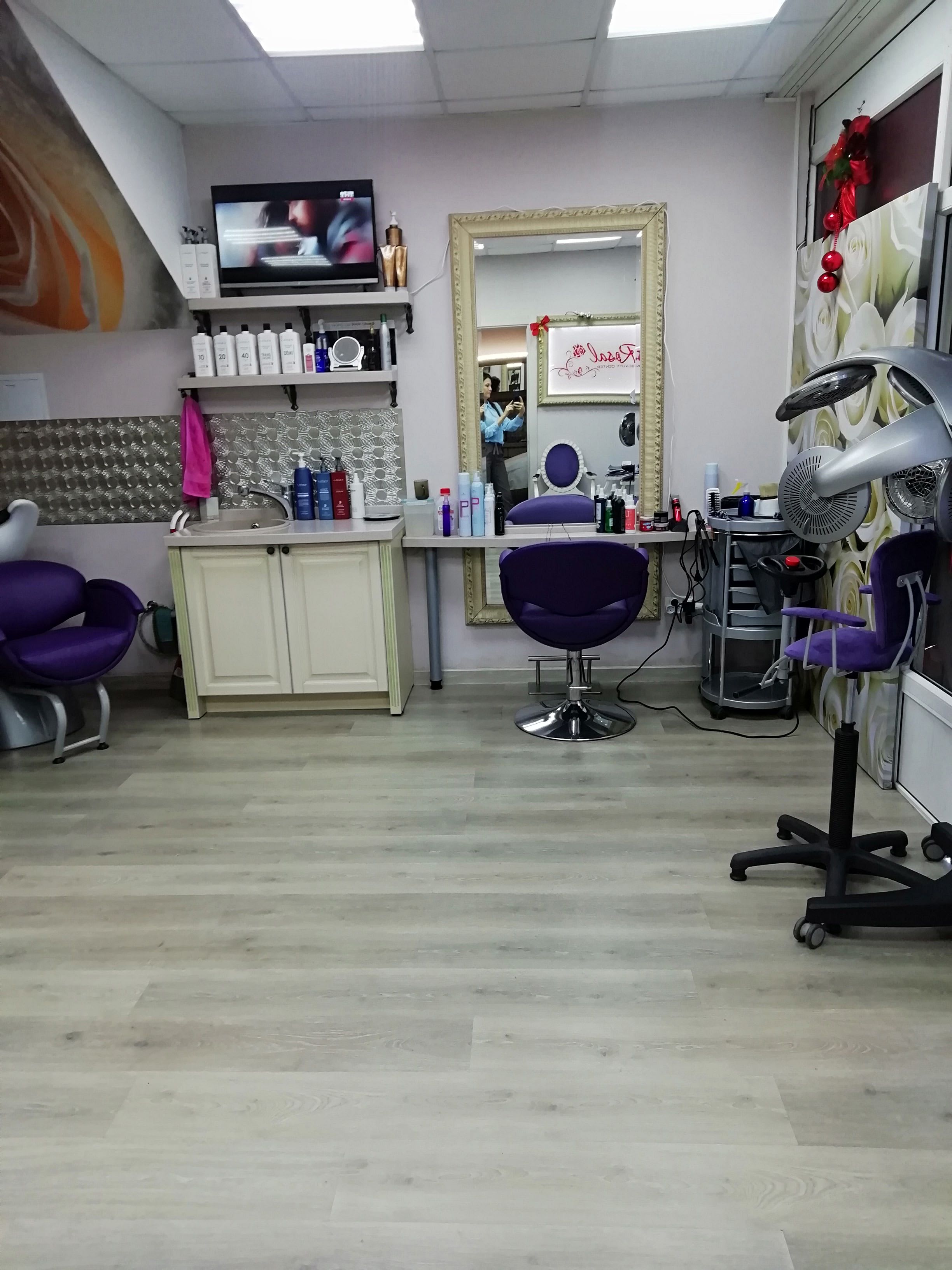 interior-Студия-красоты-"Rosal"-in-lakki-crm