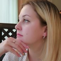 pro-Юлия-in-lakki-place