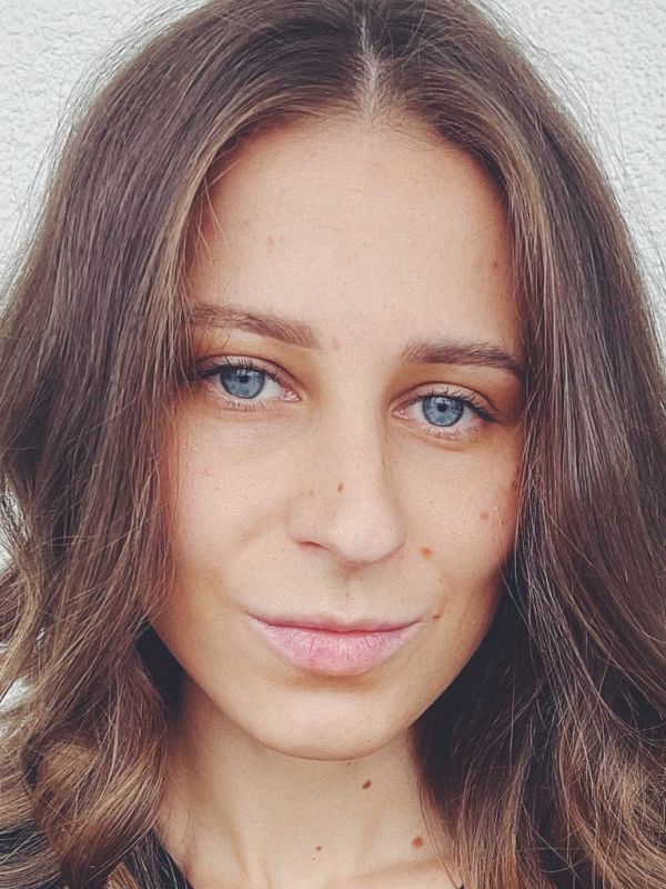 Елена Коробова