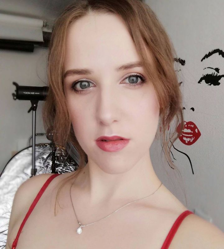 pro-Алина-Виллер-in-lakki-crm
