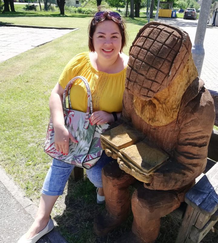 company-Студия-красоты-JG&JG&JG-in-lakki-crm