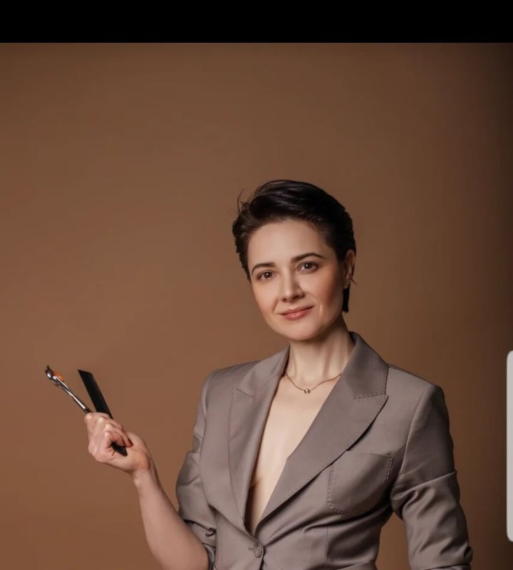 pro-KarabitsOlga-in-lakki-crm