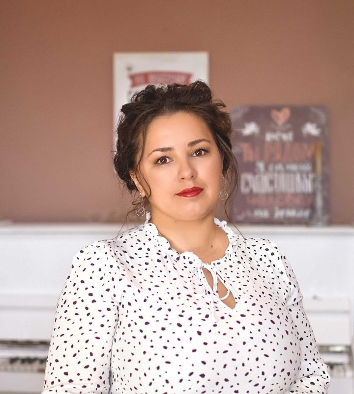 pro-Анна-Пинекер-in-lakki-crm