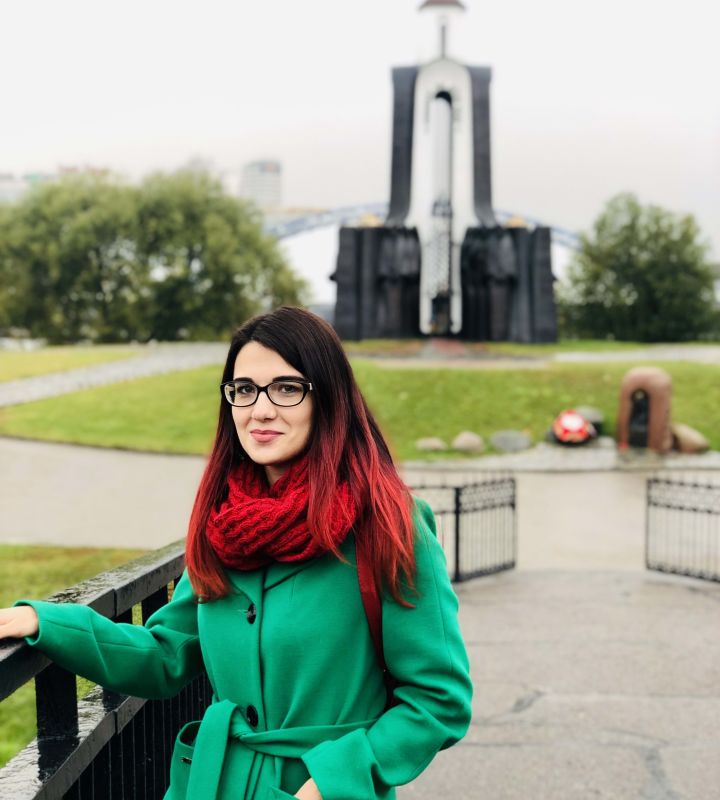 pro-Irina-Zonova-in-lakki-crm