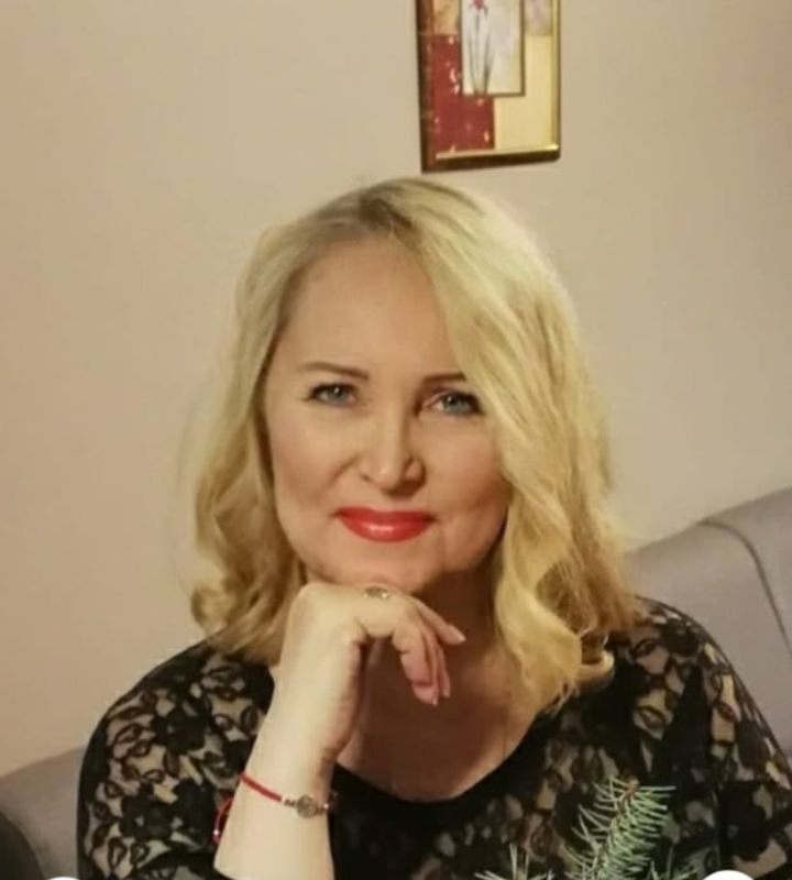 pro-Irina-Pantakova-in-lakki-crm